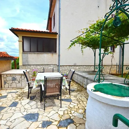 Petar With Terrace Rovinj